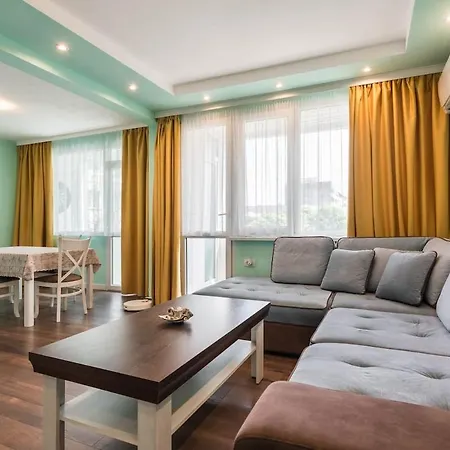 Peaceful Pastel Retreat In Varna