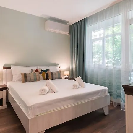 Appartamento Peaceful Pastel Retreat In Varna
