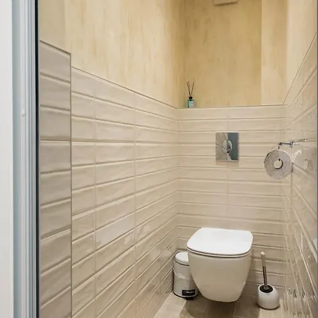 Peaceful Pastel Retreat In * Varna